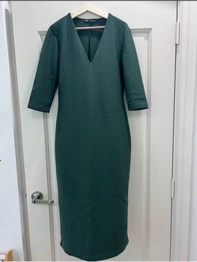 Zara Dark Green V-Neck Midi Dress